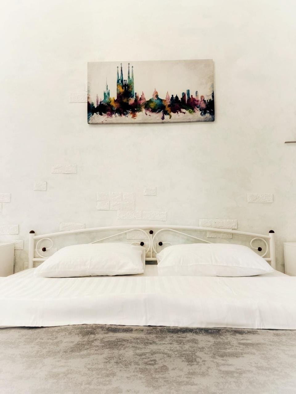 Bed, Photo of the whole room, Decorative detail, Bedroom