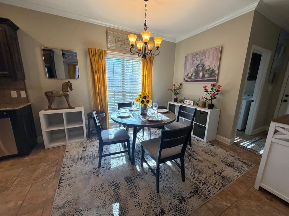 3BR Retreat I-75 Nearby Drive to Wild Adventures House in Georgia