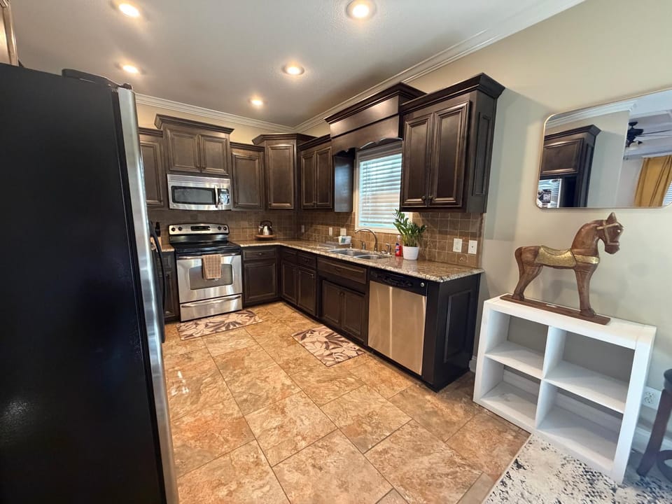 3BR Retreat I-75 Nearby Drive to Wild Adventures House in Georgia