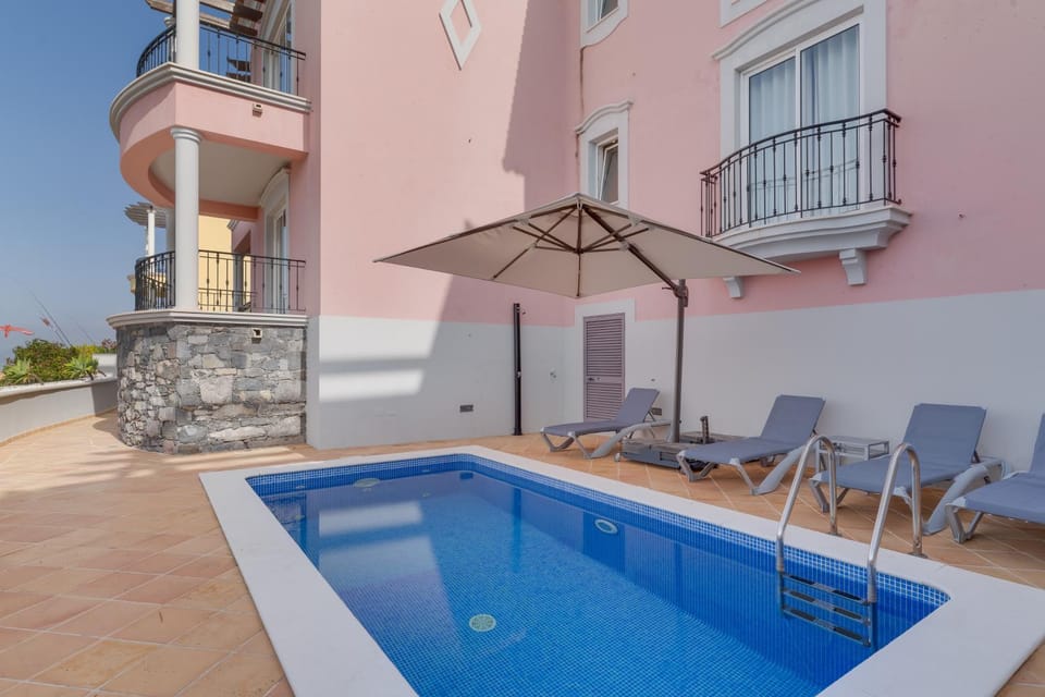 Property building, Patio, Day, View (from property/room), Balcony/Terrace, Balcony/Terrace, Pool view, Swimming pool, sunbed