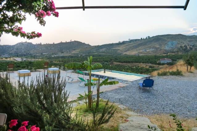 Spring, Day, Natural landscape, Summer, Autumn, On site, Swimming pool