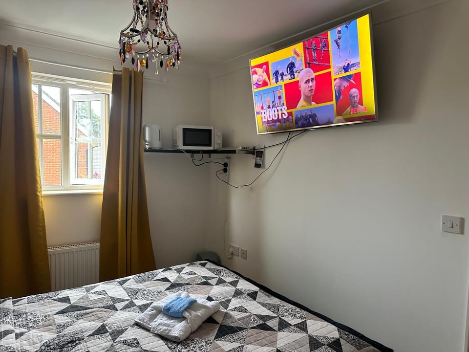 Fabrizio Residence 6 Vacation rental in Crawley