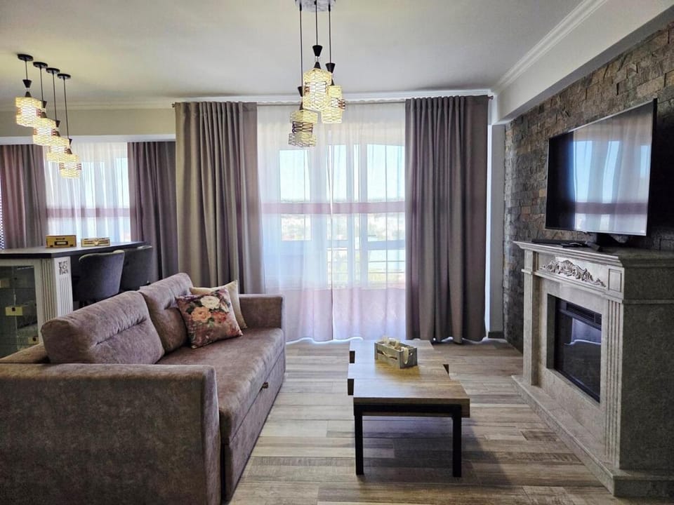 Spacious Central Apartment -2BR Apartment in Chișinău