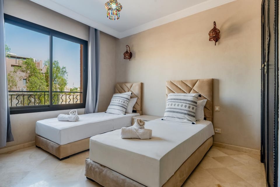 Bed, View (from property/room), Balcony/Terrace, Photo of the whole room, Bedroom, towels
