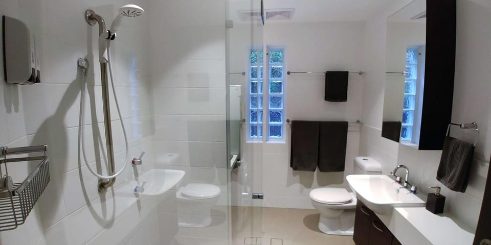 Spacious Studio Surrounded By Great Views Apartment in Sydney