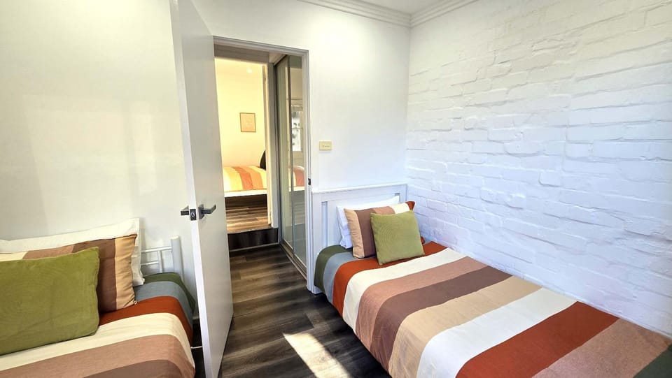 Sleek Darlinghurst 2 bed house in ideal location House in Surry Hills