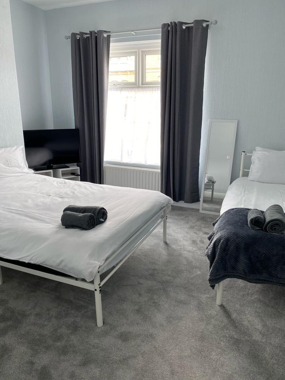 ML Short Stays - 3 Bedroom House Near BAE House in Barrow-in-Furness