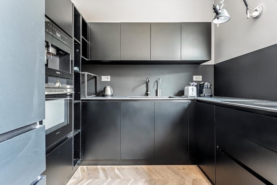 Kitchen or kitchenette, oven, stove