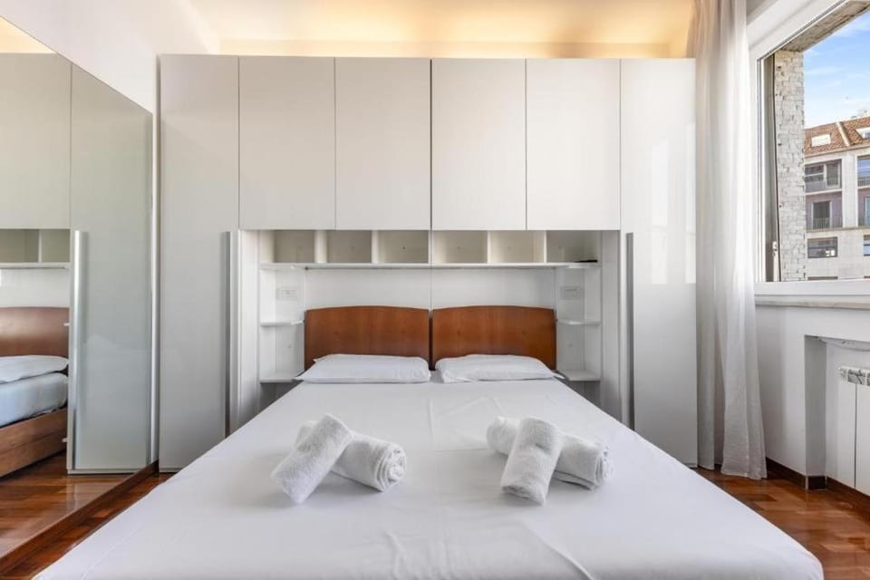 DHOME Pantano - Velasca Tower Apartments Apartment in Milan
