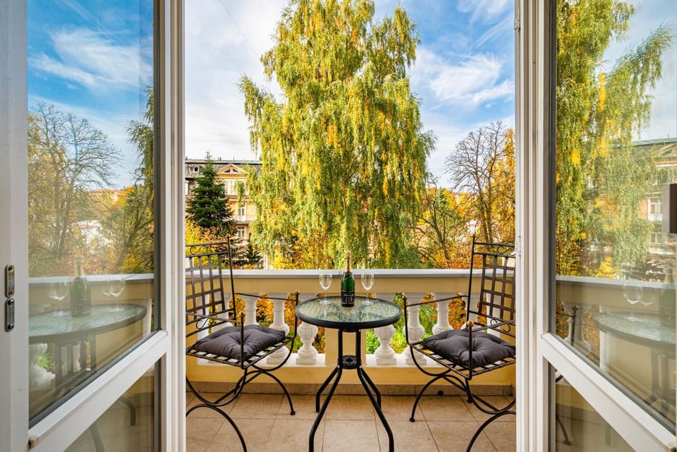 View (from property/room), Balcony/Terrace