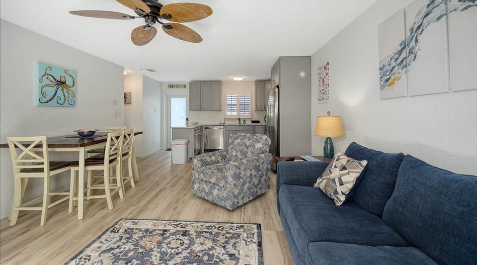 Jamaica Royale #42- 3 Heated Pools On The Beach! Apartment in Siesta Beach