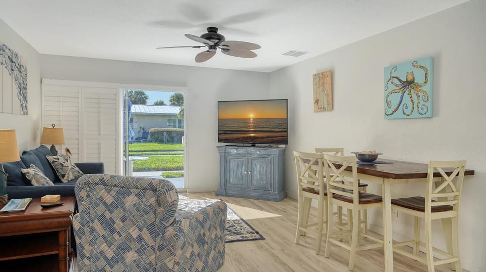 Jamaica Royale #42- 3 Heated Pools On The Beach! Apartment in Siesta Beach