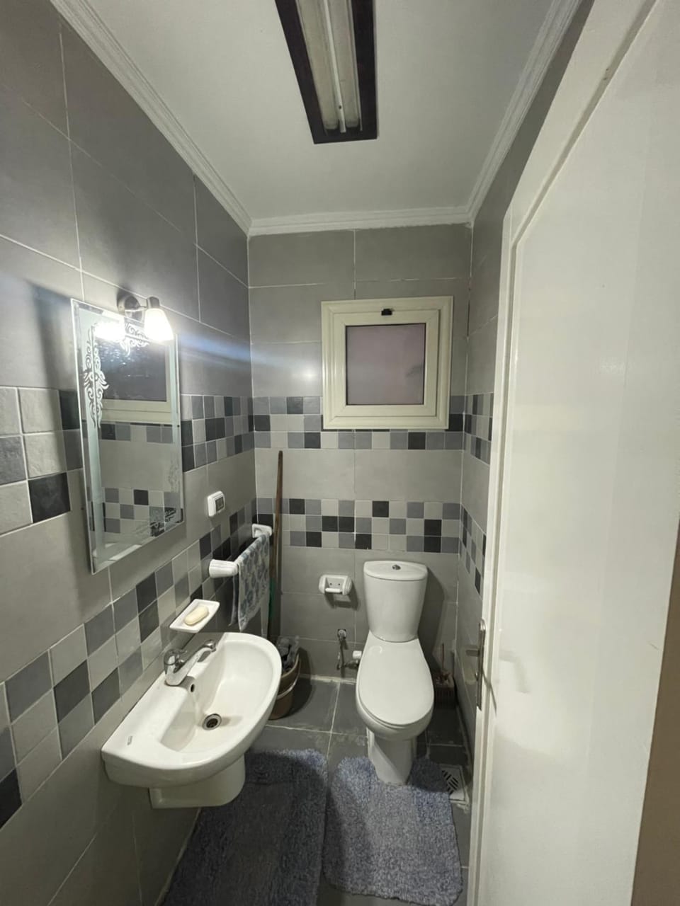 Cozy & Simple Stay Downtown Apartment in Cairo