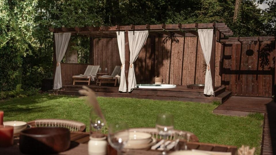 Luxe boshuis met Spa House in Gelderland, Netherlands