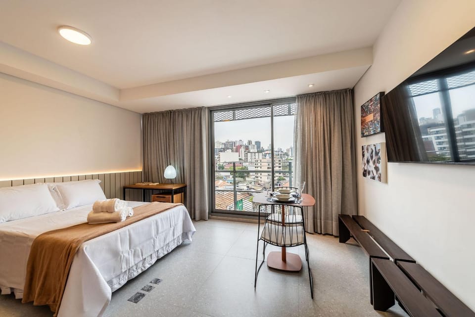 Elegant Studio in Pinheiros near the Metro House in Sao Paulo City