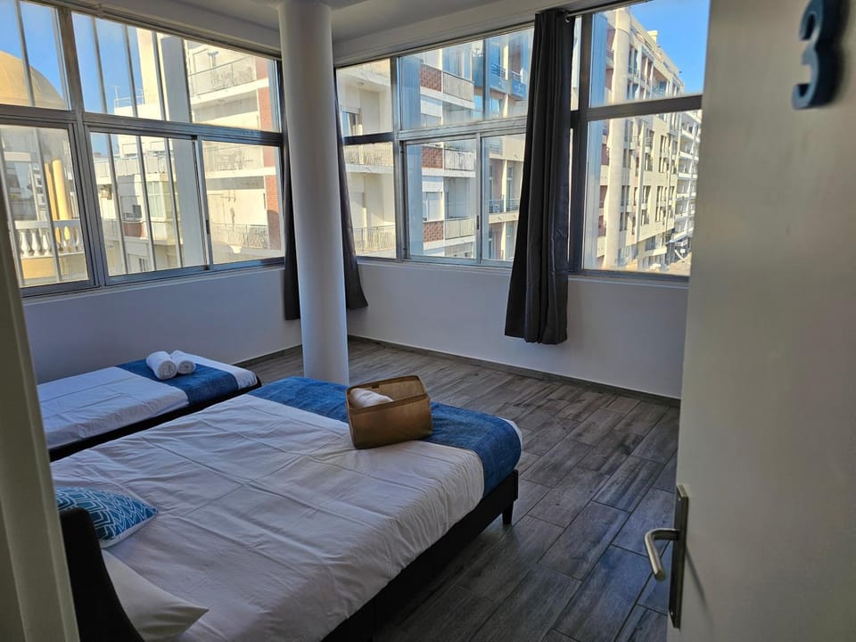 Blife Spanya - private rooms at Santantonya 3rd floor Vacation rental in Faro