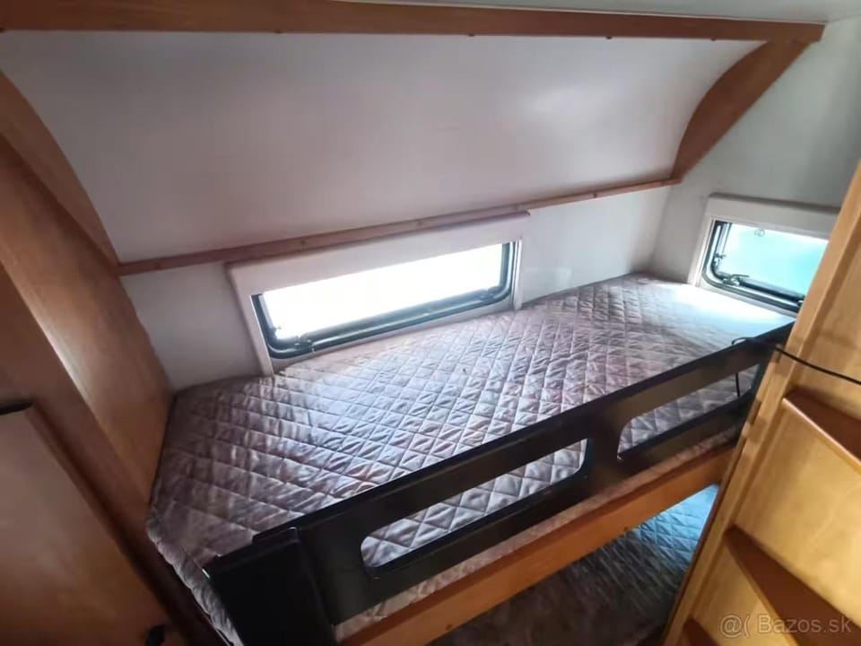bunk bed