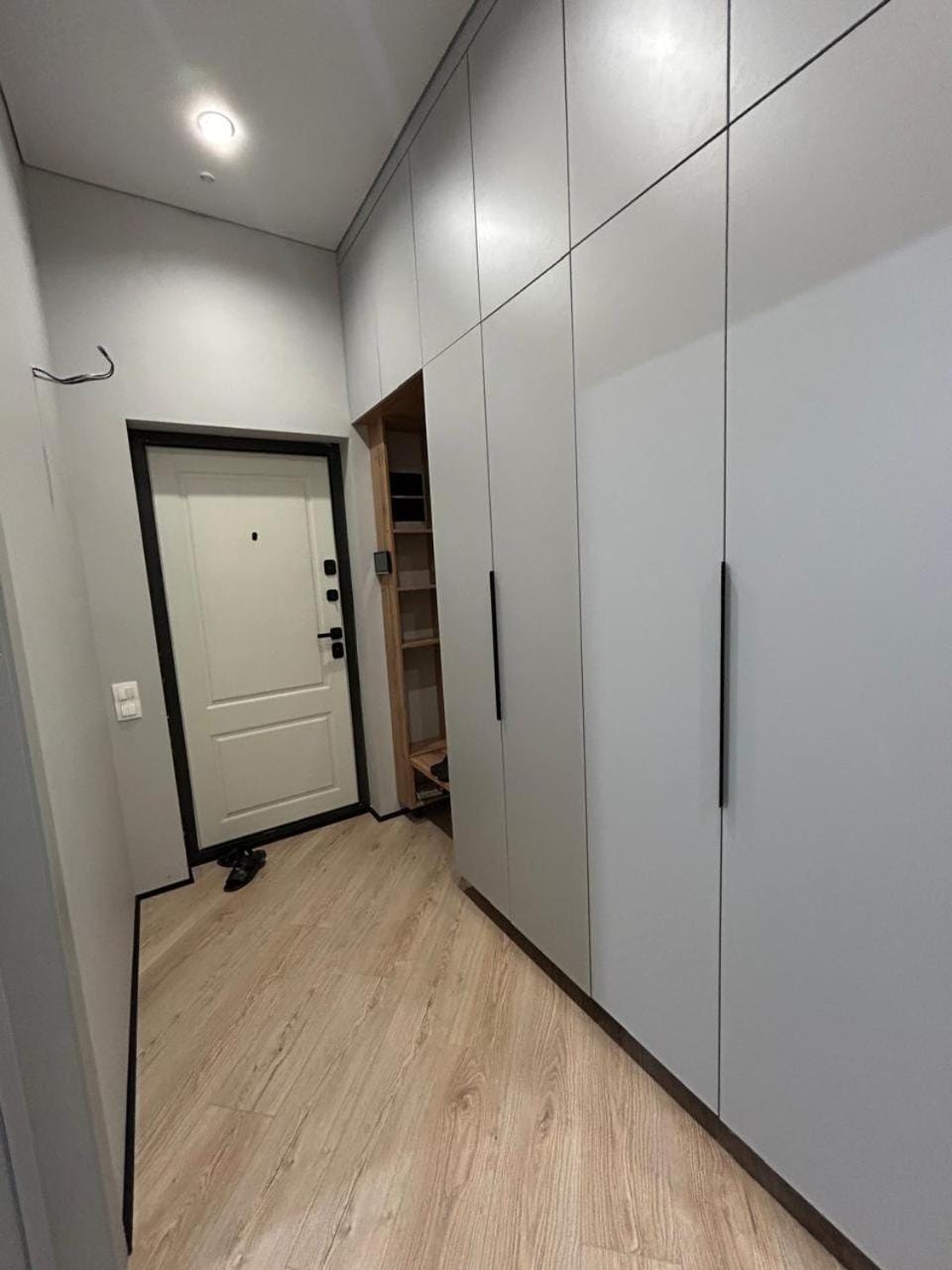 SUPER MODERN PLACE FOR TRAVELING and BUSINESS TRIP IN THE CENTER Apartment in Almaty