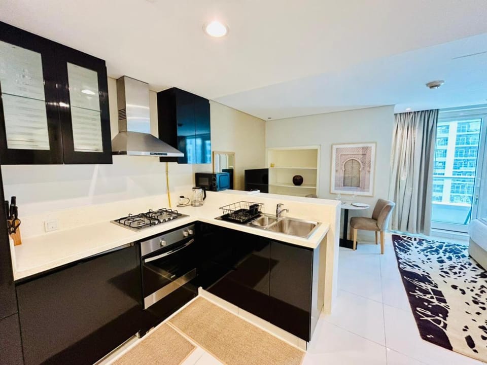 Kitchen or kitchenette, Living room