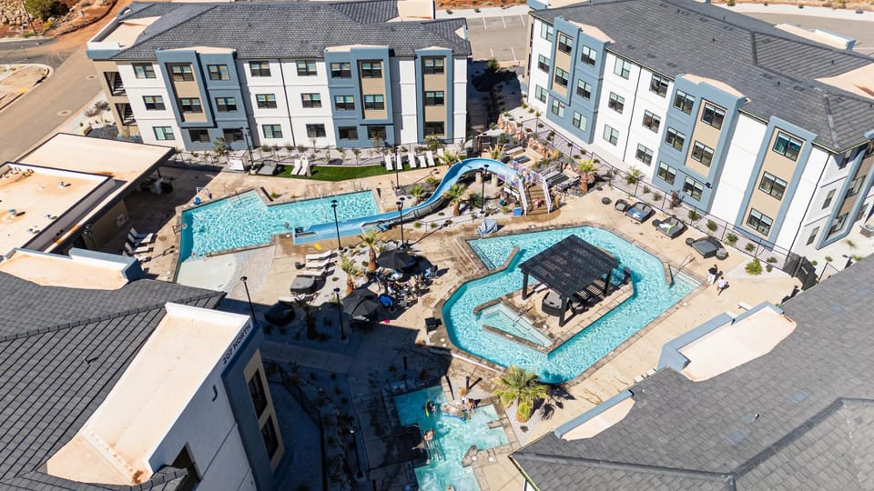 Signal Peak | Resort Amenities 30 mins from Zion! Apartment in Washington
