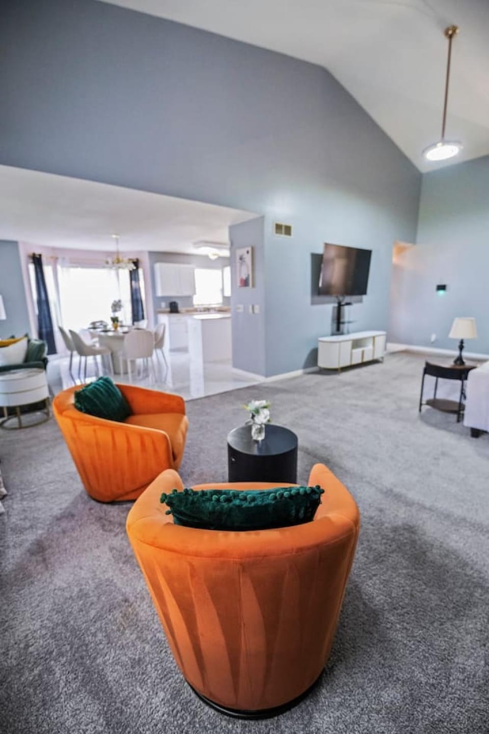 Living room, Seating area