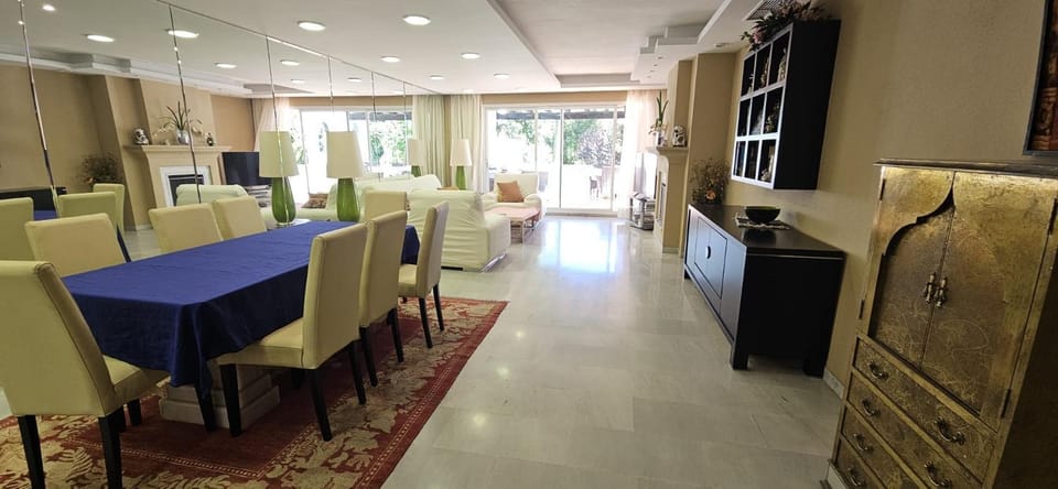 Property building, Living room