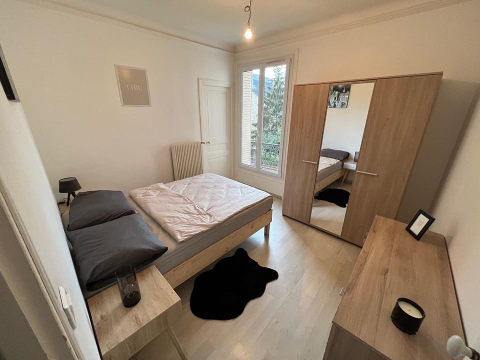 Grand T3 avec parking privé, centre & caves à champagne Apartment in Reims