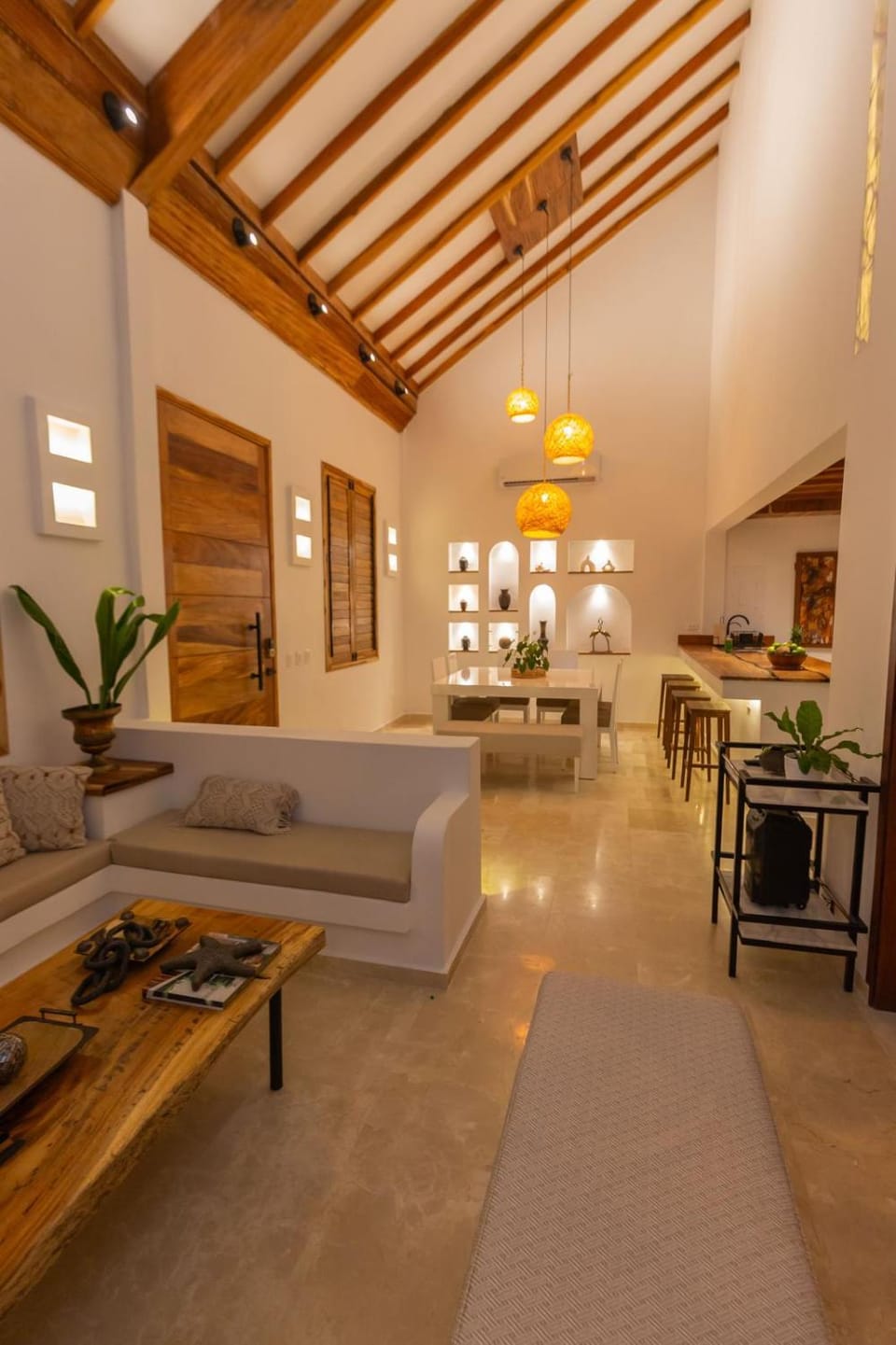 Living room, Dining area