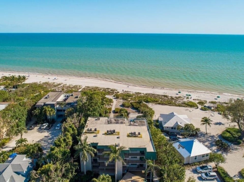 Bird's eye view, Beach