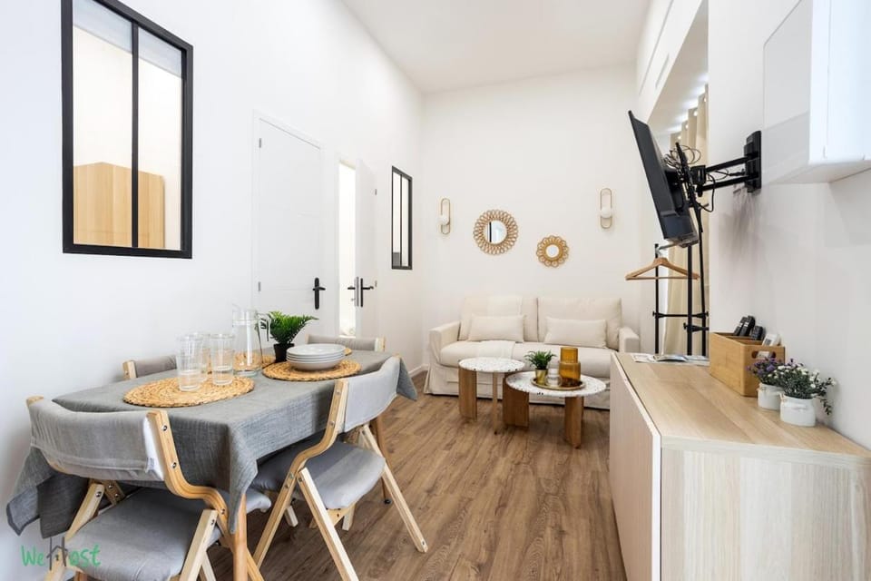 WeHost D2 - Smart & chic loft, 3 mins to beaches Apartment in Nice