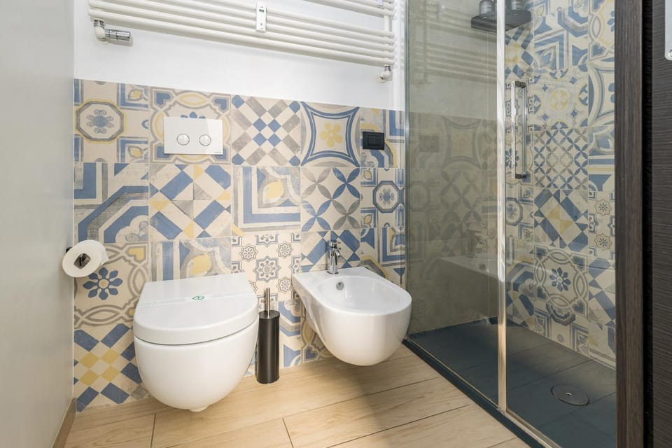 Toilet, Bathroom