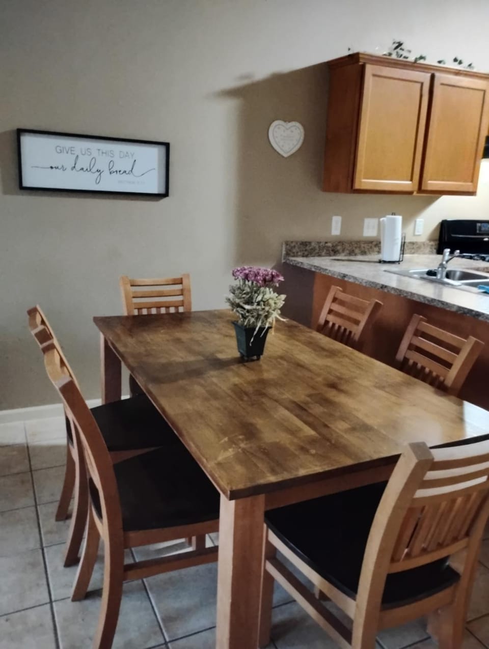 Armada Corners Apartment in Lake Erie