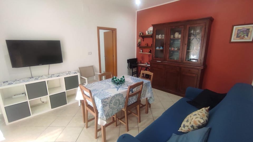 TV and multimedia, Dining area