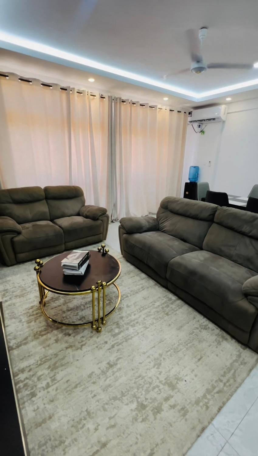 executive 3-bedroom Apartment hotel in Mombasa