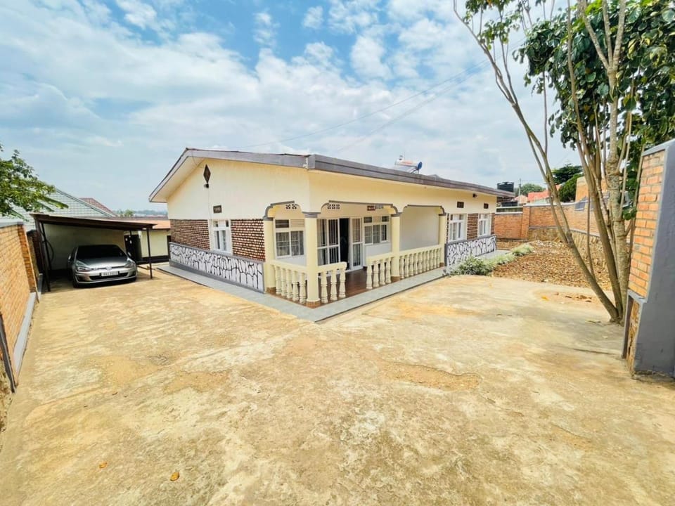 Heza Iwacu Vacation rental in Africa