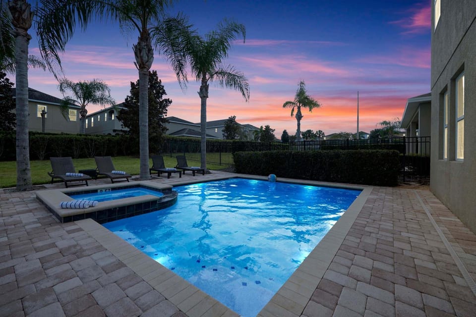 Magical Getaway Near Disney I Pool and Fun Room House in Four Corners