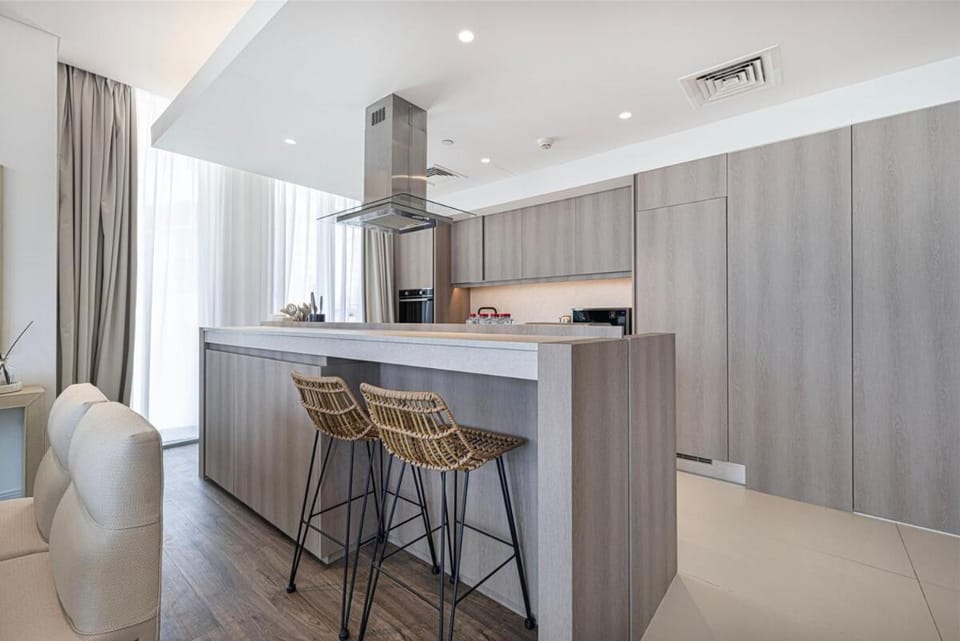 Kitchen or kitchenette, oven, stove