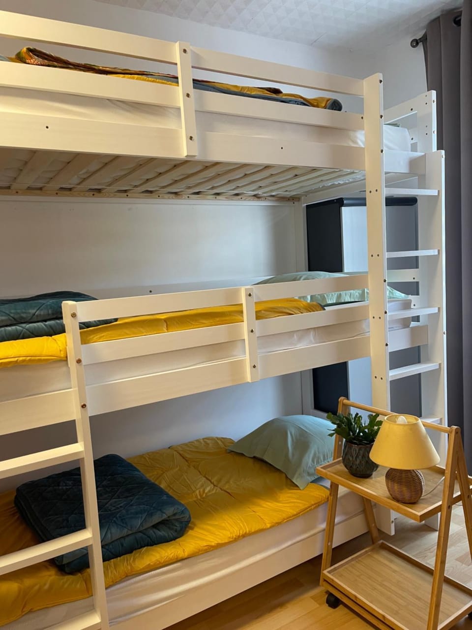 Bed, bunk bed