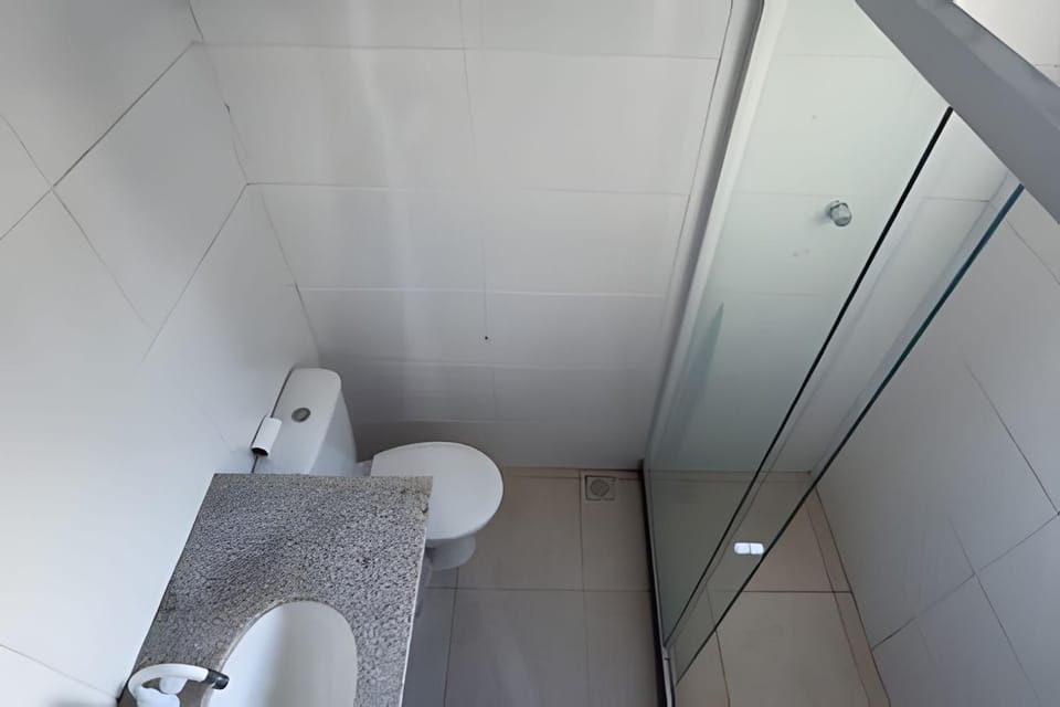 Casa Amarela Itaúna 4min da Praia que ocorre o WSL, 1min da pista de skate do LS, pracinha com parque infantil, quadra de futebol, tudo isso a 1 min da duplex, perto do comércio, wi-fi super rápido, estacionamento gratuito, monitoramento 24hrs House in Saquarema