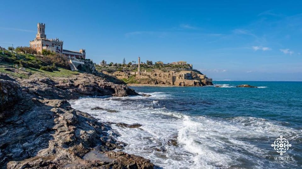 Nearby landmark, Natural landscape, Landmark view, Sea view