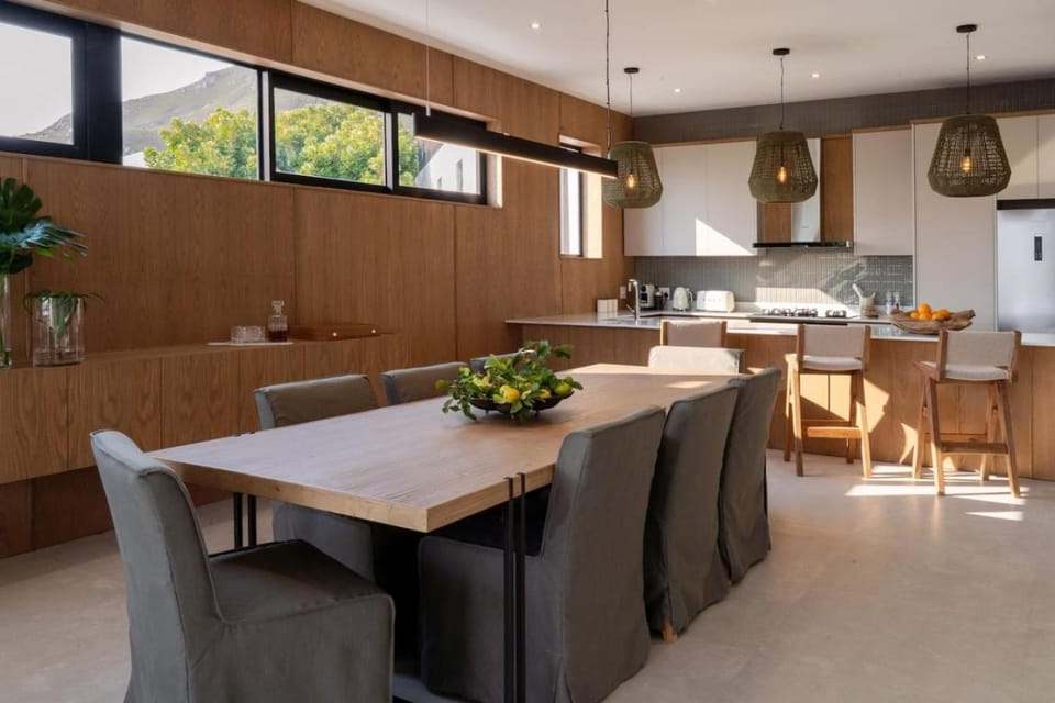 Satori One by Bliss Collection Apartment in Camps Bay