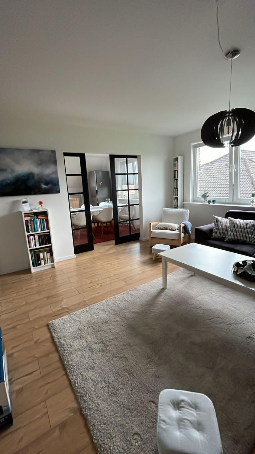 Living room, Photo of the whole room