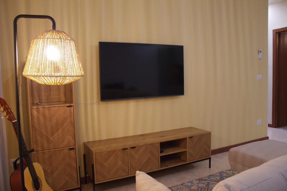 Communal lounge/ TV room, TV and multimedia, Evening entertainment