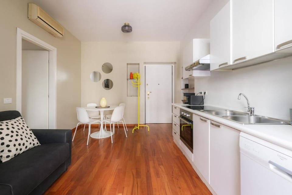 R Orchidea House Apartment in Milan
