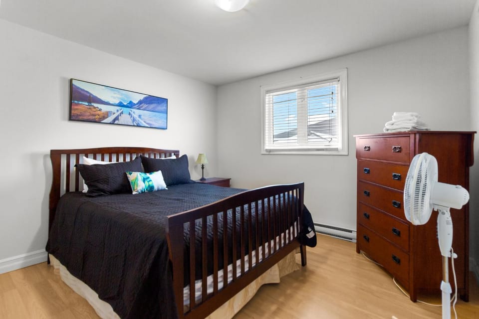 Relaxing 2BR Parking Self Check-In Apartment hotel in St Johns