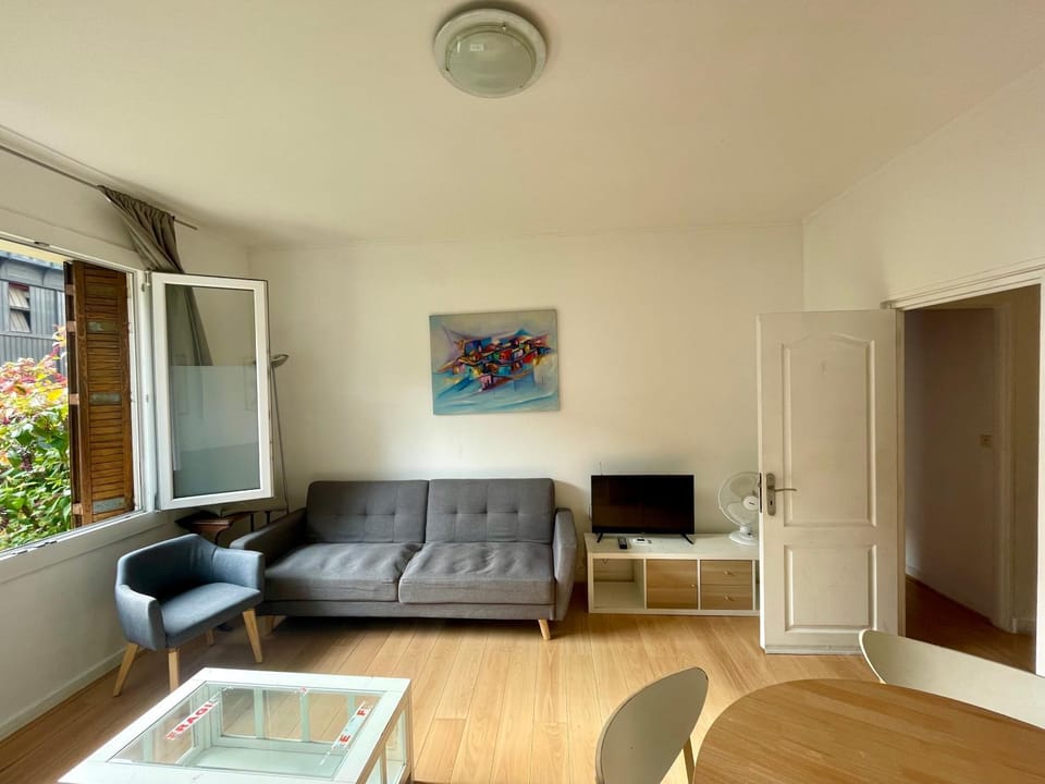 Tour Eiffel Croix Nivert Paris Apartment in Paris