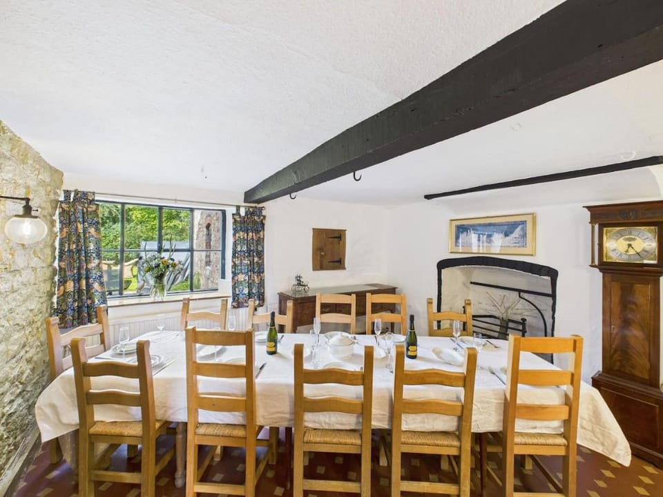 Mainstone House by Signature Stays - Luxury Retreat - HotTub House in Malvern Hills District
