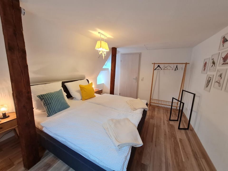 Bed, Photo of the whole room, Bedroom, wardrobe
