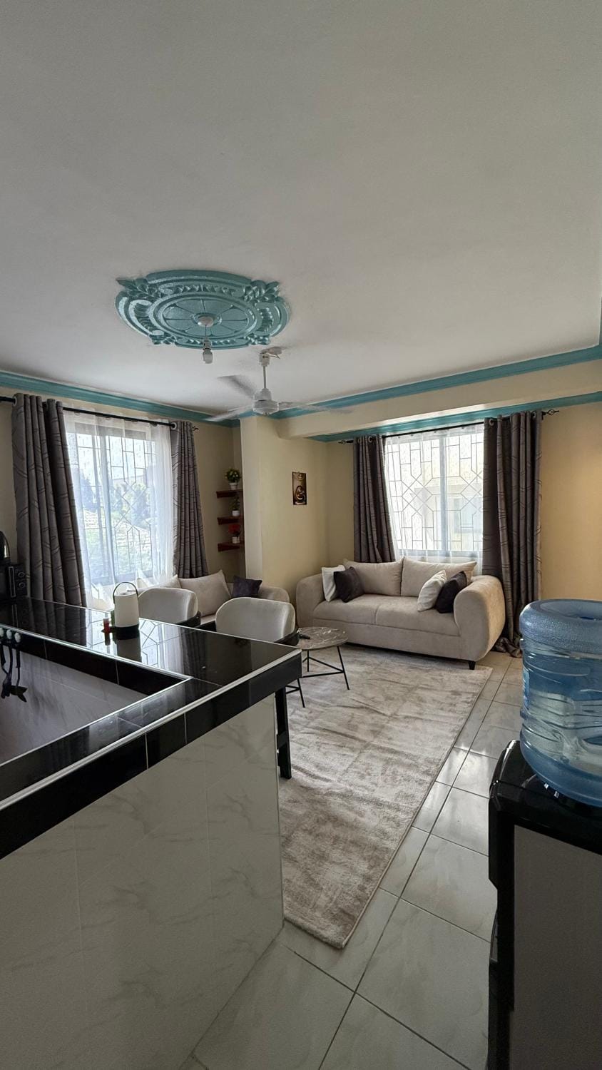 White apartment next to Twin palms apartment Apartment in Mombasa