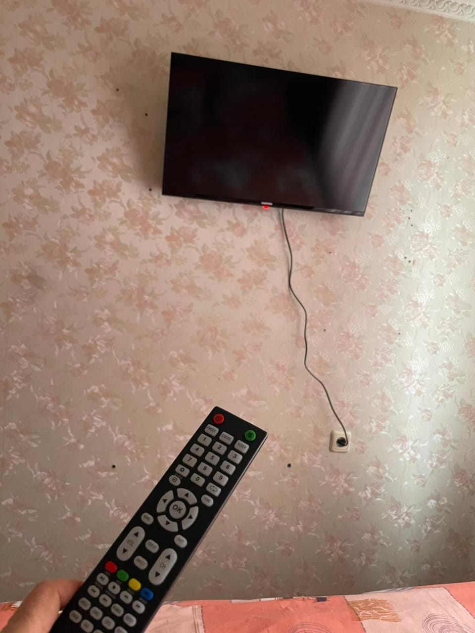 TV and multimedia, Photo of the whole room, Bedroom